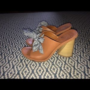 Beautiful Dolce Vita heels with peep toe!